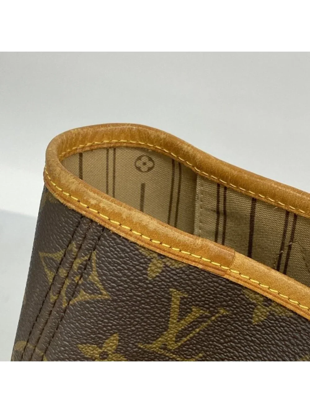 Louis Vuitton Tote Monogram Neverfull MM Brown